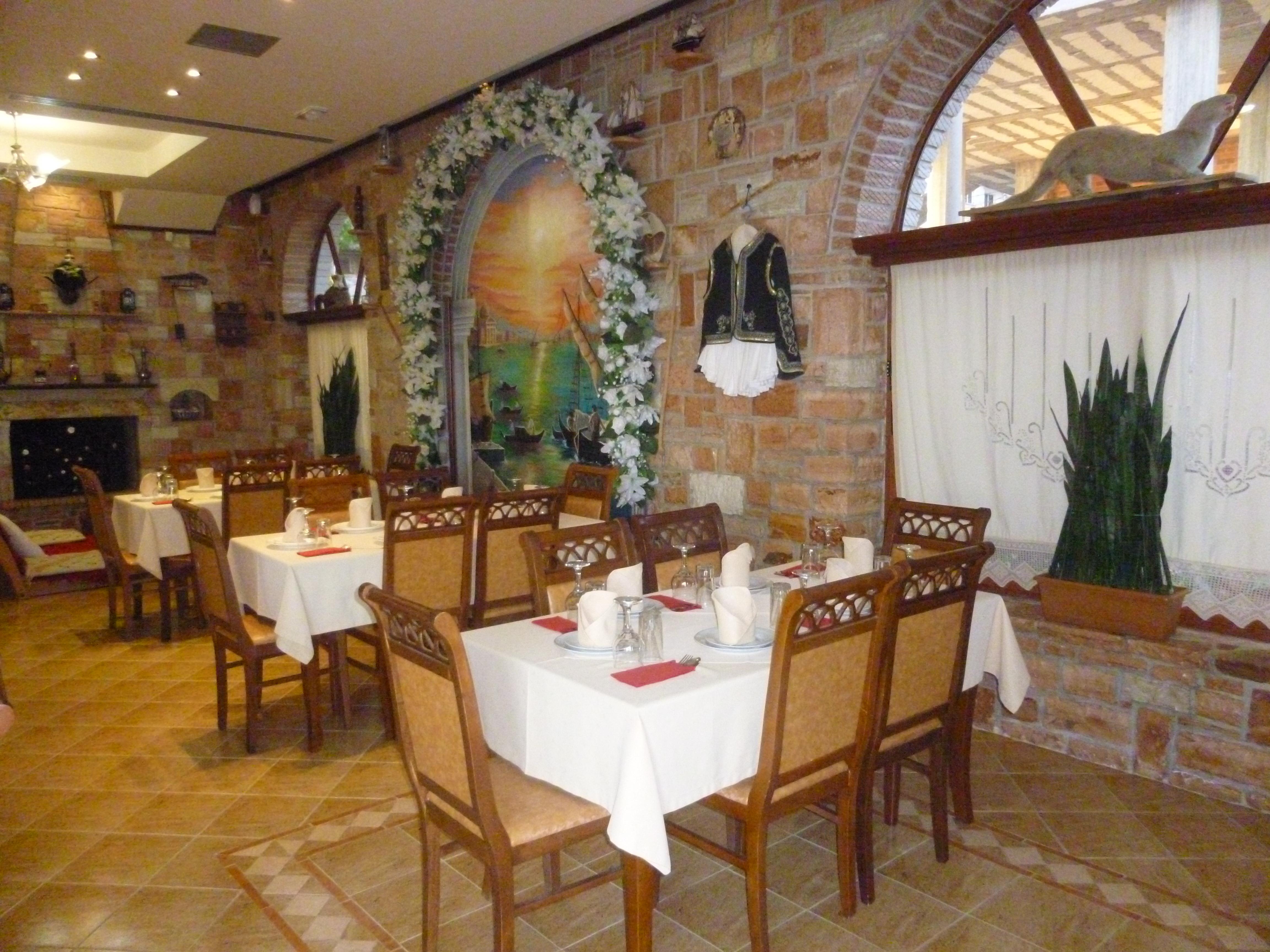 Piccolino 3* Sarandë